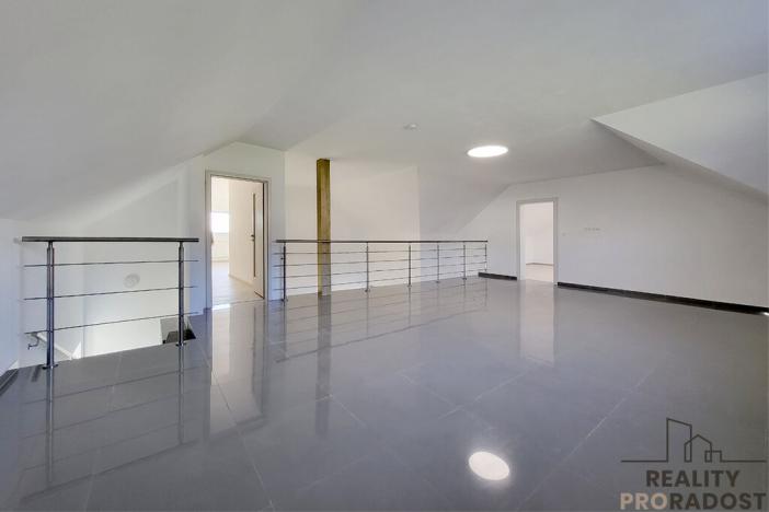 Prodej rodinného domu, Dobšice, 246 m2