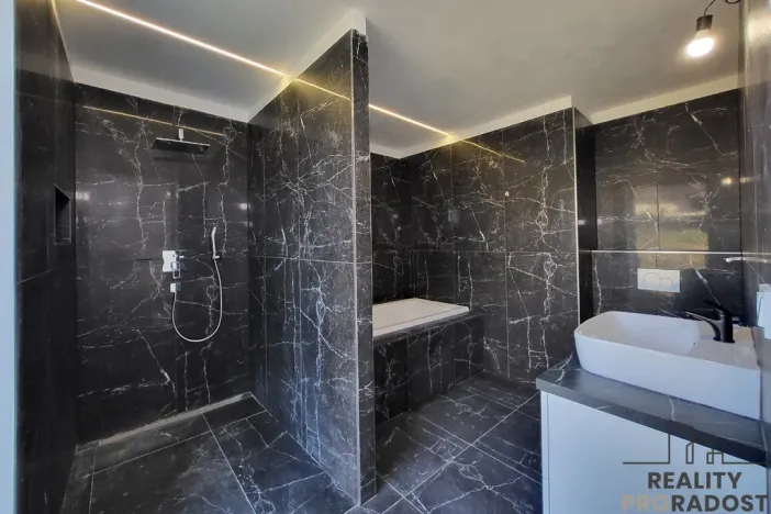 Prodej rodinného domu, Dobšice, 246 m2