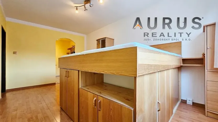 Prodej bytu 2+kk, Praha - Újezd nad Lesy, Žíšovská, 45 m2