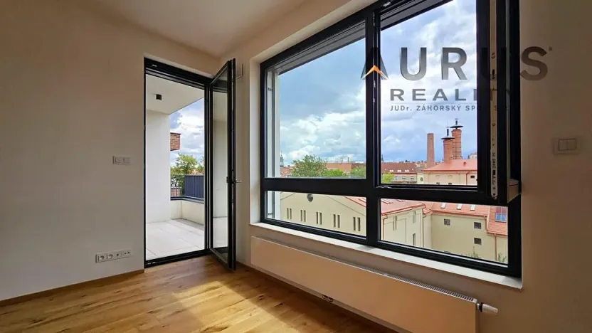 Pronájem bytu 2+kk, Praha - Nusle, Bělehradská, 60 m2