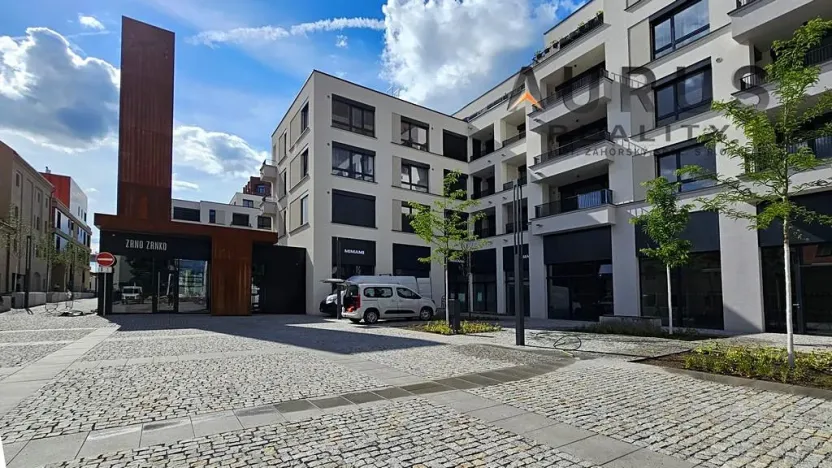 Pronájem bytu 2+kk, Praha - Nusle, Bělehradská, 60 m2