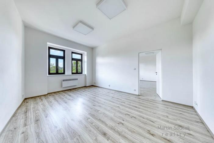 Pronájem kanceláře, Praha - Holešovice, U Výstaviště, 60 m2