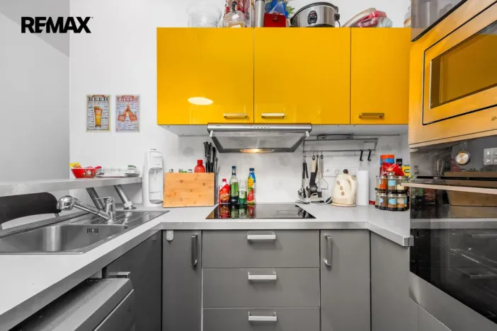 Prodej bytu 3+1, Strakonice - Strakonice I, Zvolenská, 65 m2