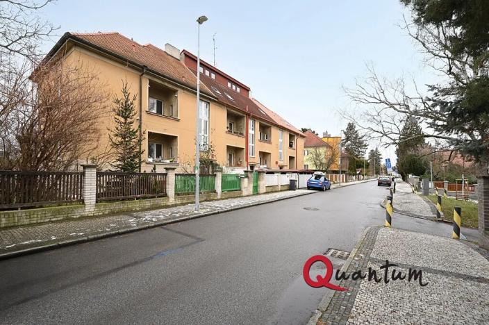 Pronájem bytu 2+kk, Praha - Břevnov, Hošťálkova, 85 m2