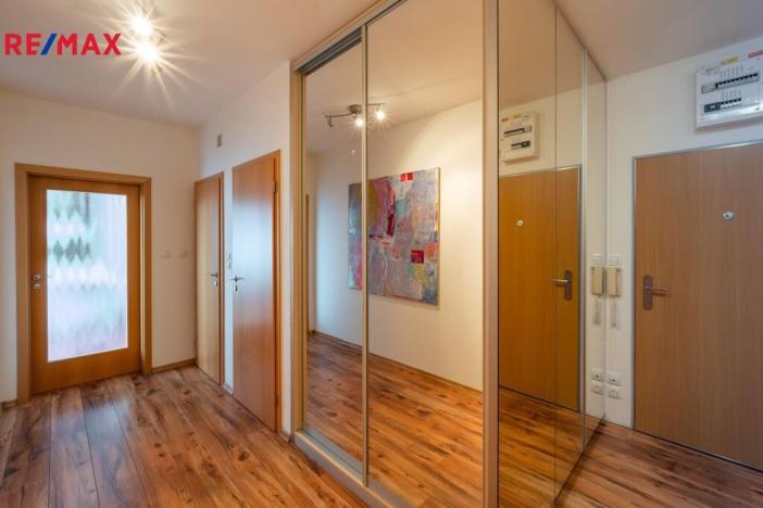 Prodej bytu 3+kk, Praha - Vysočany, Pod Harfou, 71 m2