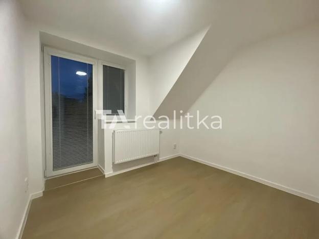 Pronájem bytu 3+1, Ostrava, Keramická, 85 m2