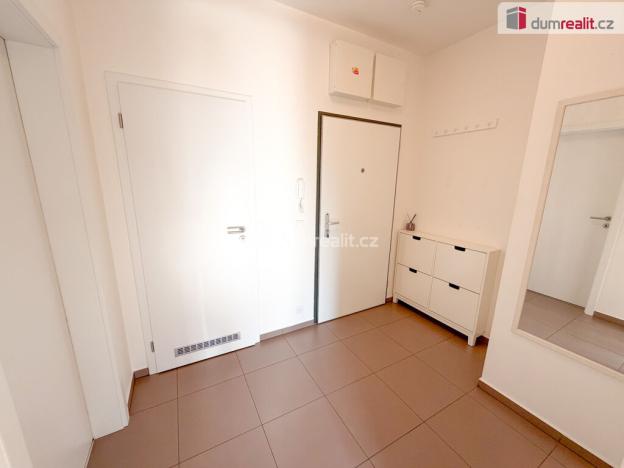 Pronájem bytu 3+kk, Praha - Hloubětín, Saarinenova, 80 m2