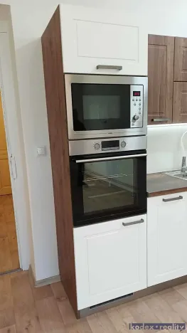 Pronájem bytu 2+kk, Hradec Králové, Československé armády, 34 m2