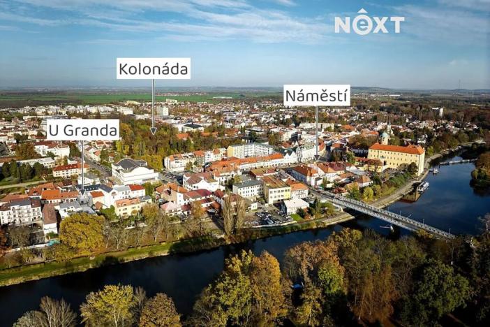 Pronájem obchodního prostoru, Poděbrady, Husova, 23 m2