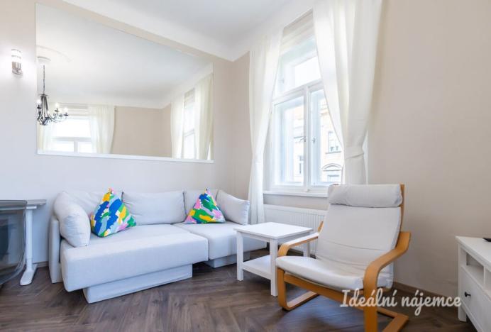 Pronájem bytu 2+kk, Praha - Vinohrady, Na Kozačce, 52 m2