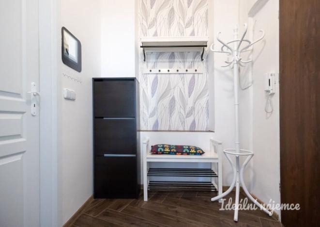 Pronájem bytu 2+kk, Praha - Vinohrady, Na Kozačce, 52 m2