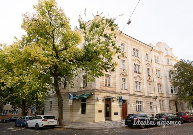 Pronájem bytu 2+kk, Praha - Vinohrady, Na Kozačce, 52 m2