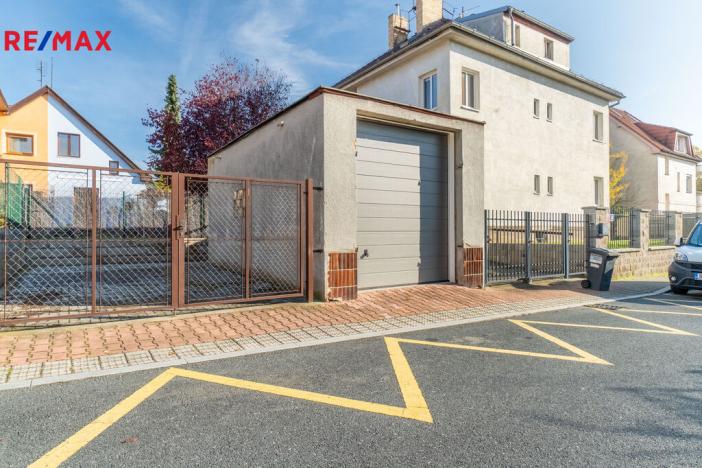 Pronájem garáže, Praha - Hloubětín, V Novém Hloubětíně, 16 m2