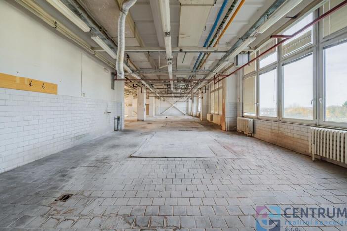 Pronájem skladu, Turnov, Přepeřská, 1568 m2