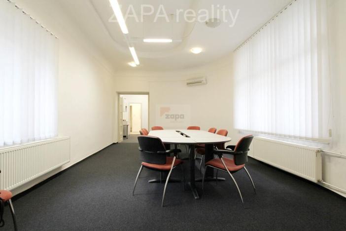 Pronájem kanceláře, Praha - Nové Město, Národní, 65 m2