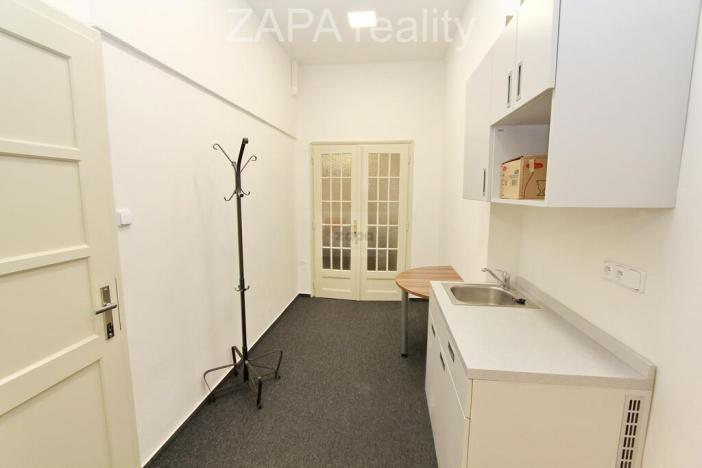 Pronájem kanceláře, Praha - Nové Město, Národní, 65 m2