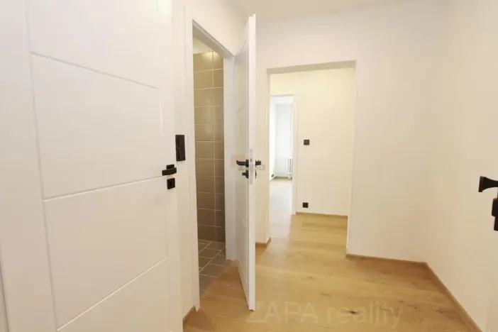 Pronájem bytu 2+kk, Praha - Bohnice, Ratibořská, 42 m2