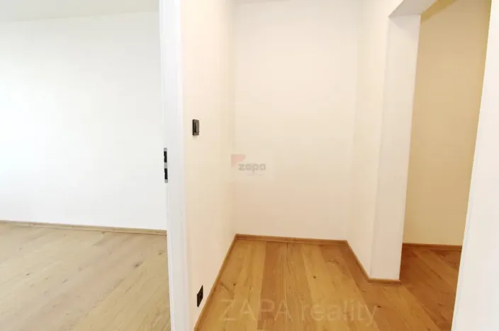 Pronájem bytu 2+kk, Praha - Bohnice, Ratibořská, 42 m2