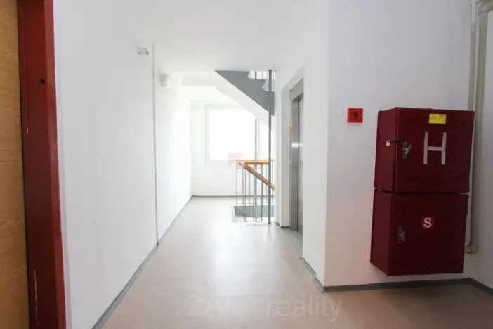 Pronájem bytu 2+kk, Praha - Bohnice, Ratibořská, 42 m2