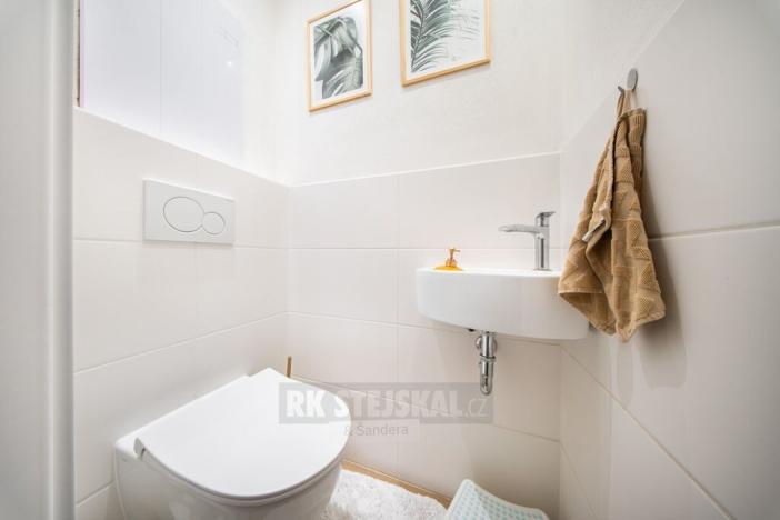 Pronájem bytu 3+1, České Budějovice - České Budějovice 3, Zachariášova, 66 m2