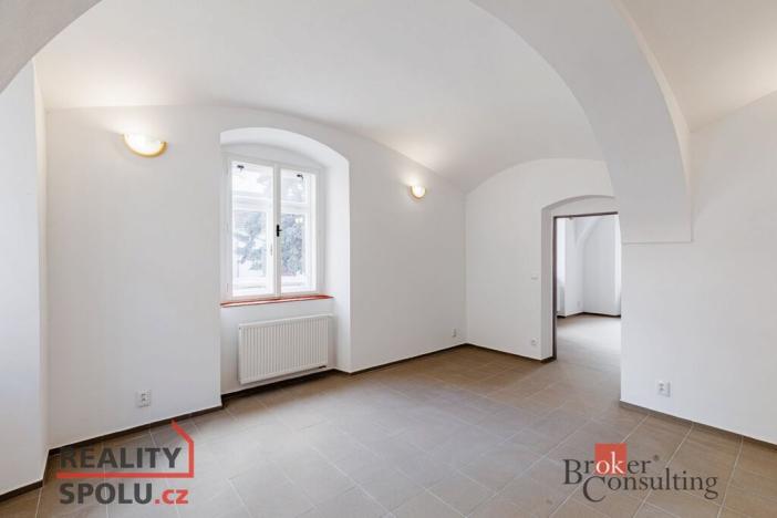 Pronájem obchodního prostoru, Jihlava, Čajkovského, 131 m2