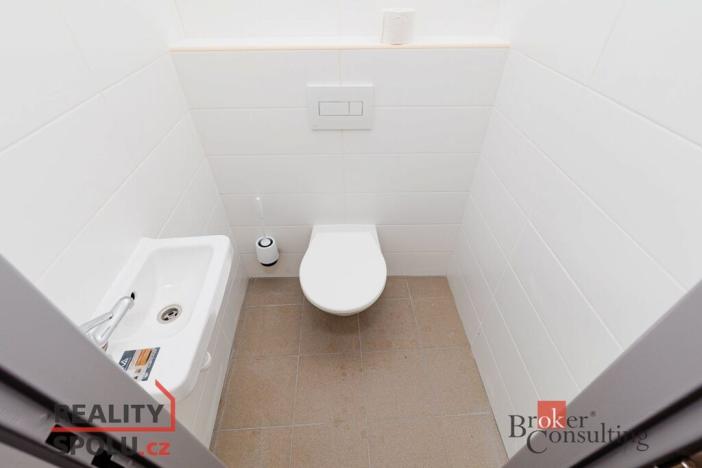 Pronájem obchodního prostoru, Jihlava, Čajkovského, 131 m2