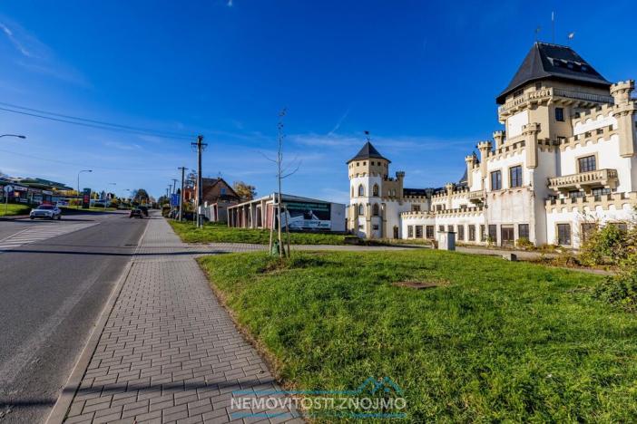 Prodej ubytování, Znojmo, Suchohrdelská, 1550 m2