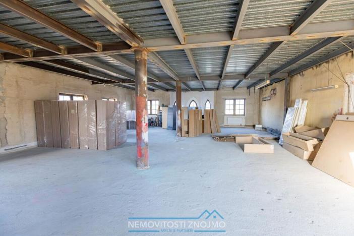 Prodej ubytování, Znojmo, Suchohrdelská, 1550 m2