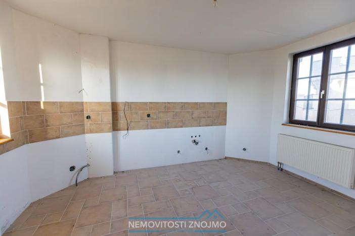 Prodej ubytování, Znojmo, Suchohrdelská, 1550 m2