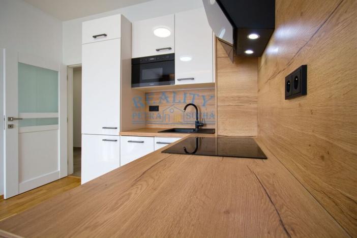 Pronájem bytu 2+kk, Praha - Strašnice, Černokostelecká, 41 m2