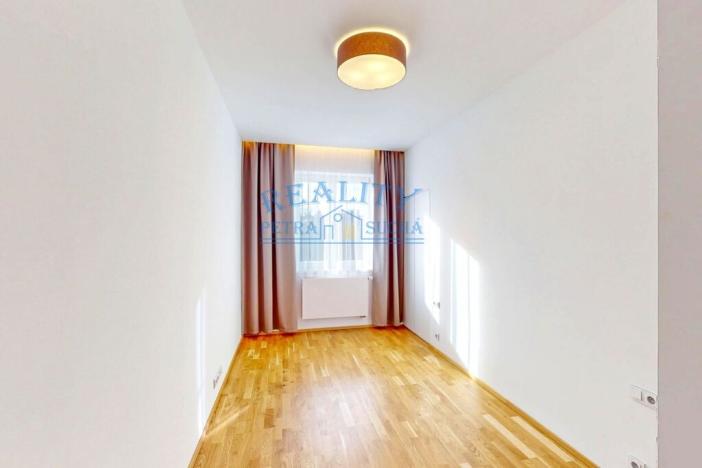 Pronájem bytu 2+kk, Praha - Strašnice, Černokostelecká, 41 m2