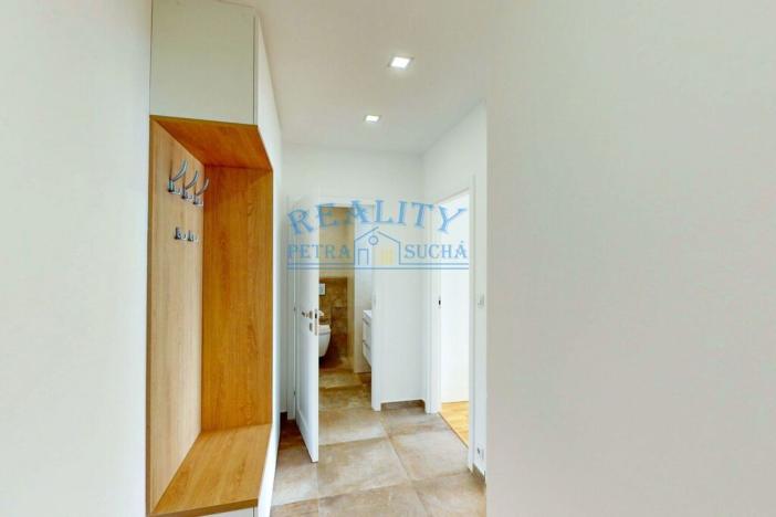 Pronájem bytu 2+kk, Praha - Strašnice, Černokostelecká, 41 m2