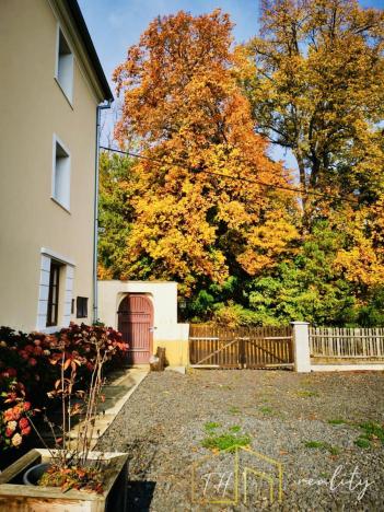 Prodej vícegeneračního domu, Třebušín, 750 m2