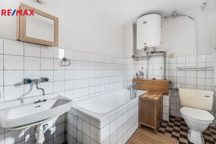 Prodej rodinného domu, Jenišovice - Odolenovice, 150 m2