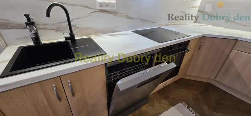 Pronájem bytu 2+kk, Opava, Lidická, 50 m2