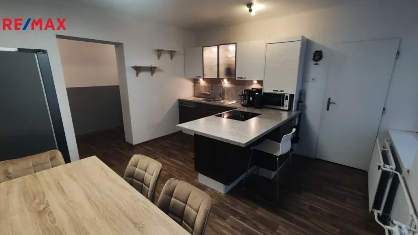 Prodej bytu 3+1, Štíty, Sportovní, 81 m2