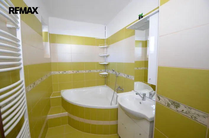 Prodej bytu 3+1, Štíty, Sportovní, 81 m2