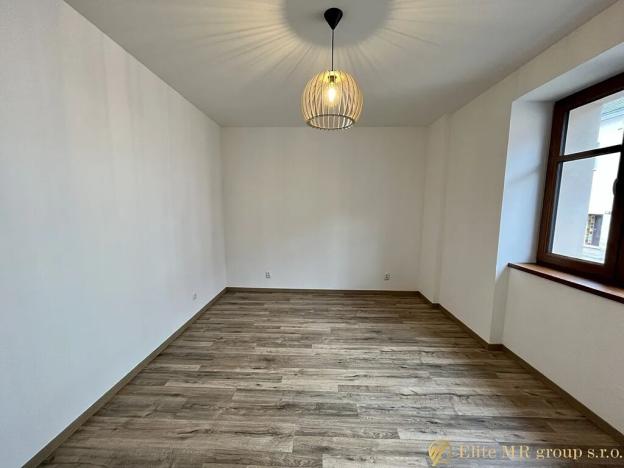 Pronájem bytu 3+1, Mladá Boleslav, S. K. Neumanna, 100 m2