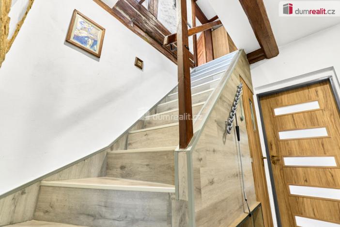 Prodej rodinného domu, Oloví, Na Můstku, 114 m2