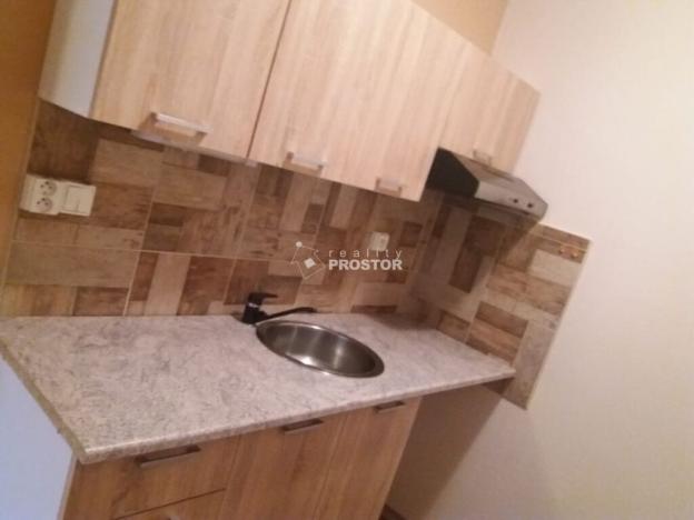 Prodej bytu 1+kk, Ústí nad Labem, Žežická, 32 m2