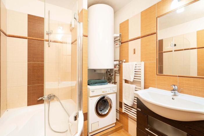 Prodej bytu 3+1, České Budějovice - České Budějovice 2, Zavadilka, 92 m2