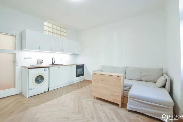 Pronájem bytu 2+kk, Olomouc, Ostružnická, 43 m2