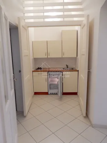 Pronájem kanceláře, Praha - Malá Strana, Karmelitská, 62 m2