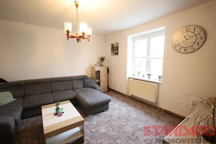 Pronájem bytu 2+1, Tlučná, V Rybníčkách, 71 m2