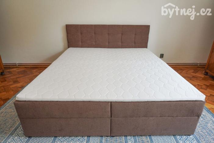 Pronájem bytu 2+1, Praha - Bubeneč, Puškinovo náměstí, 65 m2