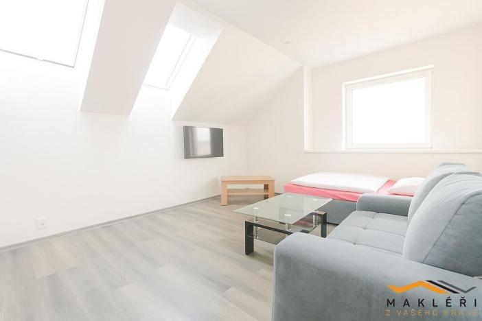 Pronájem bytu 1+kk, Světlá nad Sázavou, Nádražní, 40 m2