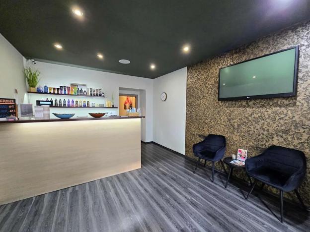 Pronájem obchodního prostoru, Praha - Žižkov, Hartigova, 55 m2