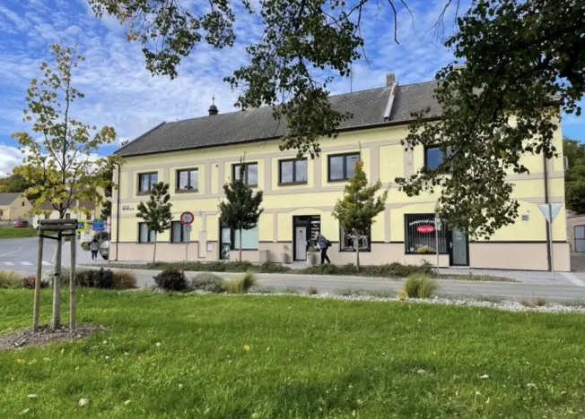 Pronájem komerční nemovitosti, Zdice, Palackého náměstí, 5 m2