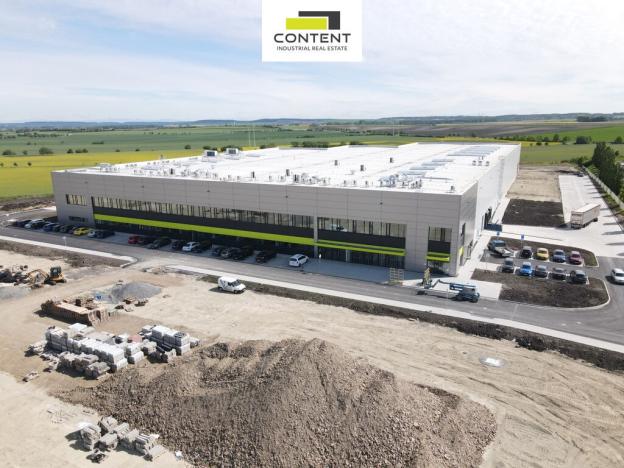 Pronájem skladu, Ovčáry, 12000 m2