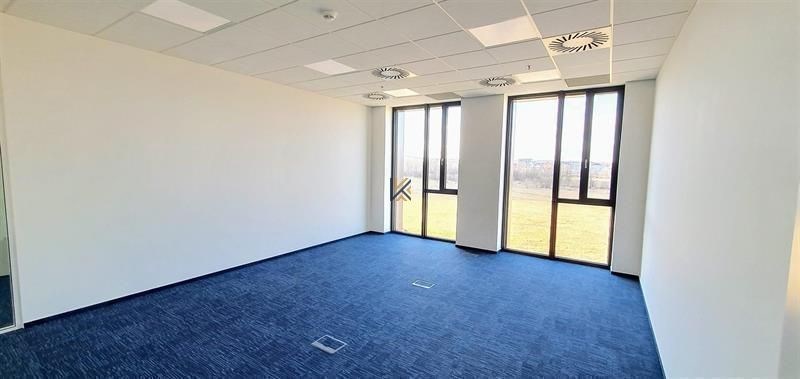 Pronájem kanceláře, Praha - Karlín, Rohanské nábřeží, 564 m2